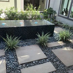 Meet your Posher, Consuelo